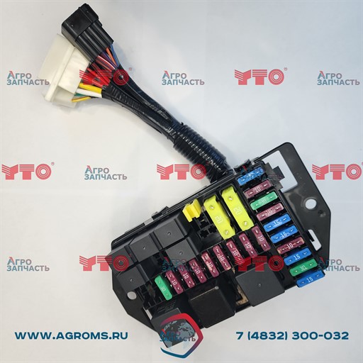 Блок предохранителей в сб. 240100301018 LX1304-3-48F-021