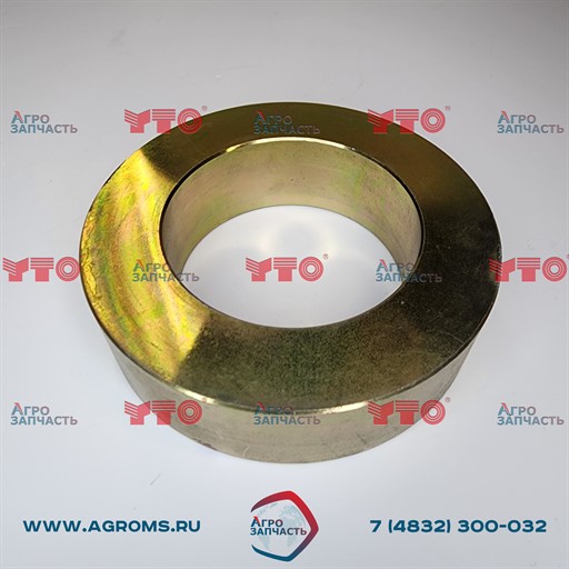 Втулка правого подъемного рычага 240100028064 ME700.55.104