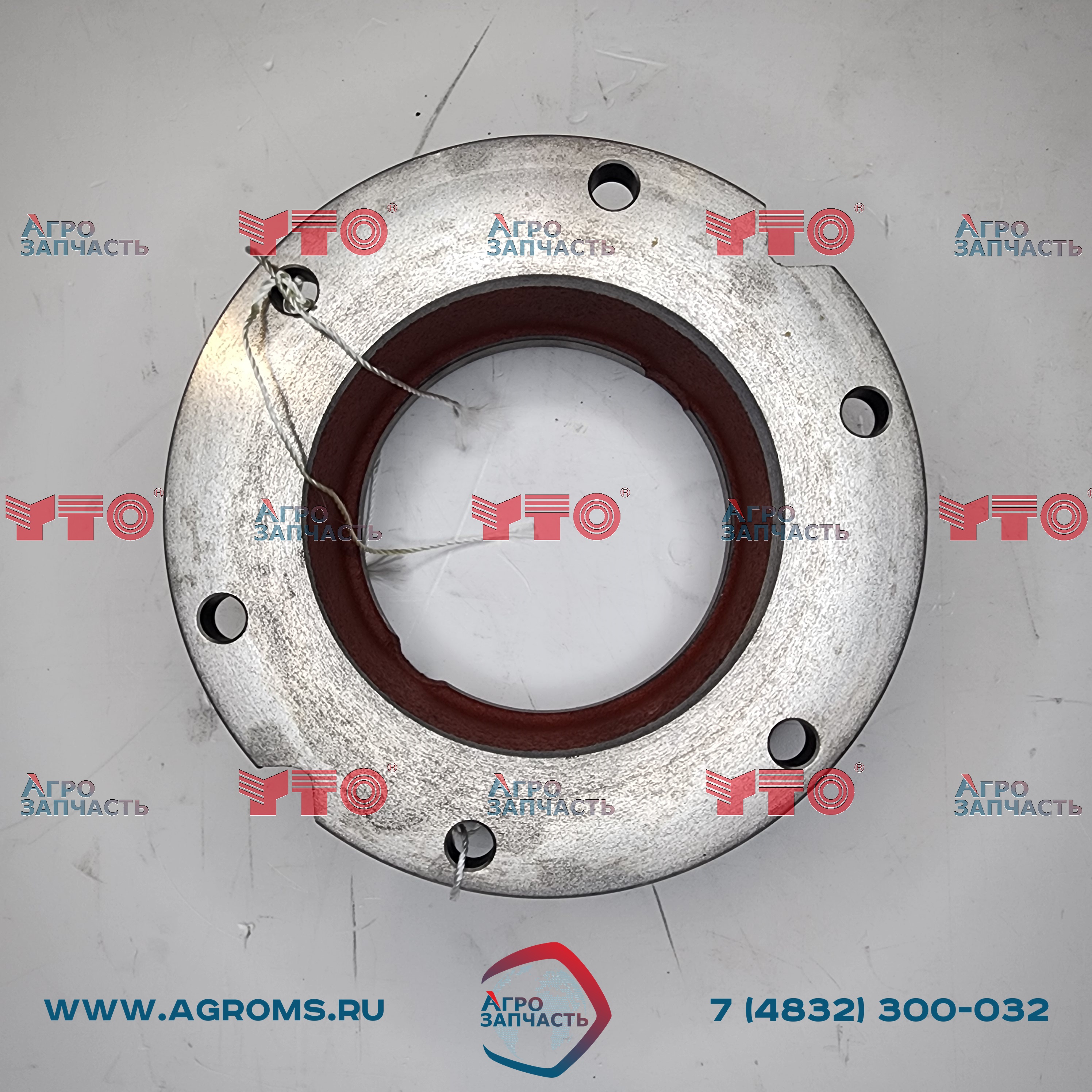 Корпус левого подшипника стойки дифференциала 1.32.004/4993579 240100025003