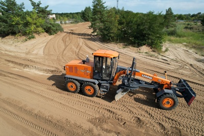 Автогрейдер АГ-180